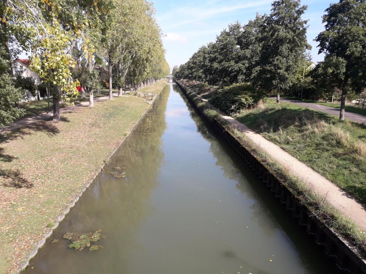 Aulnay Cocoon Apartment Bagian luar foto